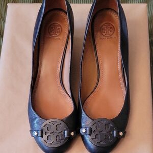 Tory Burch Black Leather Flats with Logo Accent